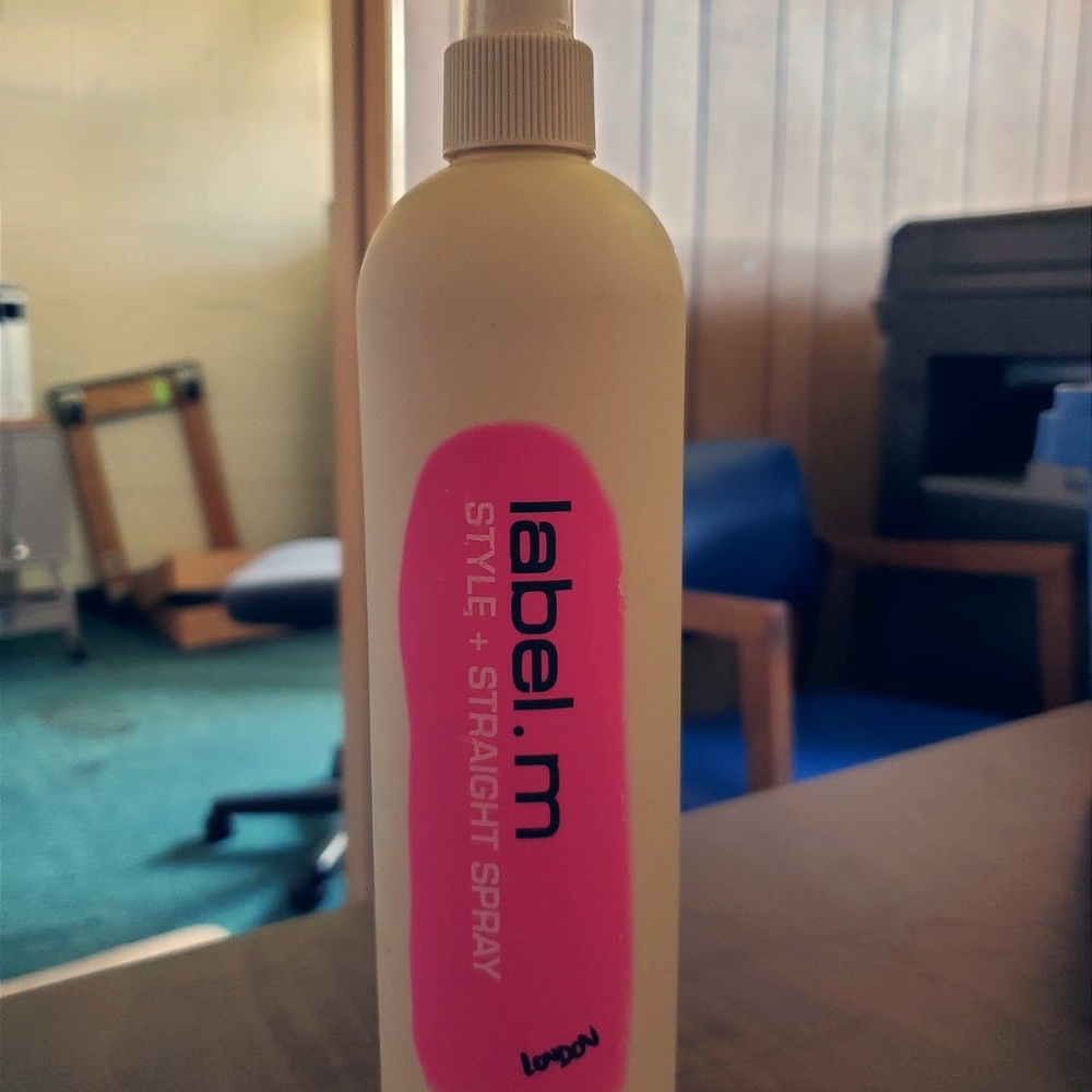 Label.m Style + Straight Spray by Toni & Guy 500 m